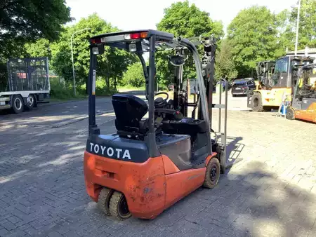 Eléctrico - 3 rodas 2015  Toyota 8FBEKT16-Export (6)