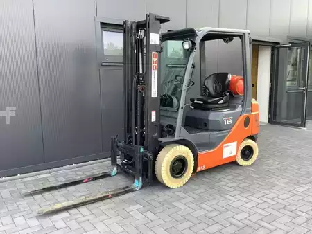 Treibgasstapler  Toyota 02-8FGF18 (5)