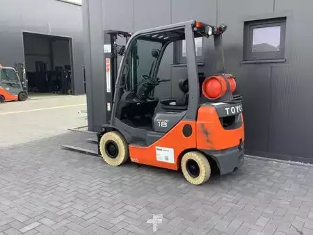 Treibgasstapler  Toyota 02-8FGF18 (6)