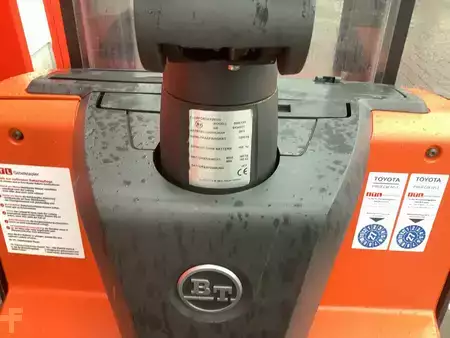 Ruční vysokozdvižný vozík 2015  Toyota SWE120 (10)