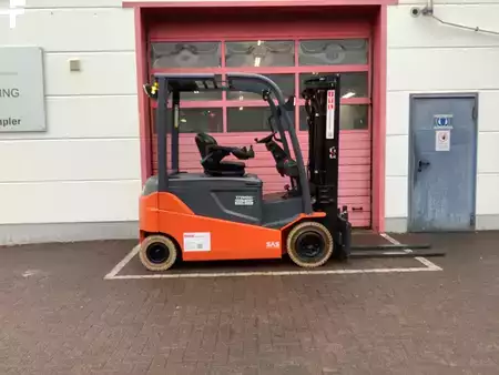 Elektro 4 Rad 2015 Toyota 8FBMT25-Export (1)
