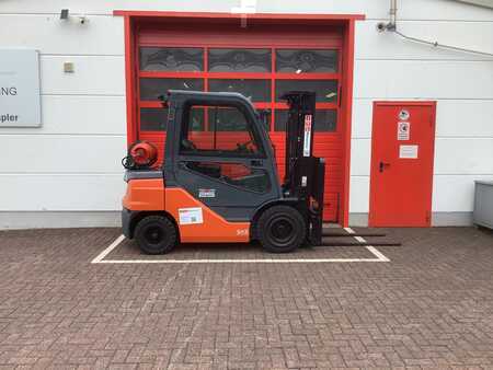 LPG VZV 2022 Toyota 02-8FGF25 (1)