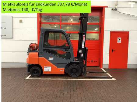 LPG Forklifts 2017  Toyota 02-8FGF25 (2) 