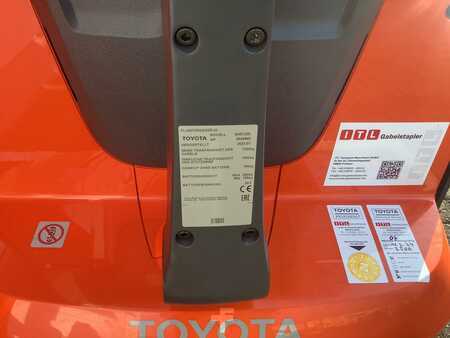 Apilador eléctrico 2023  Toyota SWE120L (8)