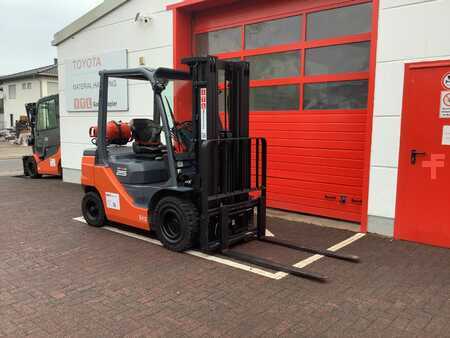 LPG VZV 2023 Toyota 02-8FGF25 (4)