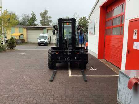 Terénní vysokozdvižný vozík 2023 Ausa C 251 H X4 (4)