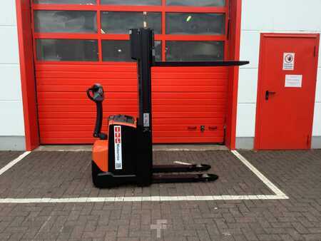 Pallet Stackers 2018  Toyota SWE120 (3) 