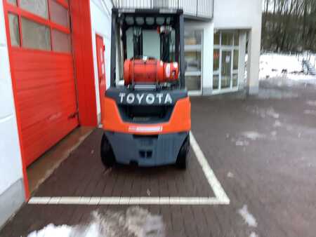 Propane Forklifts 2023  Toyota 02-8FGF25 (7) 
