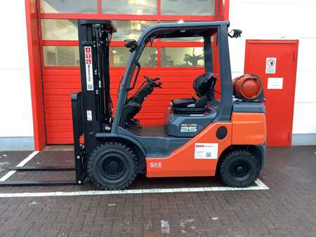 Propane Forklifts 2023  Toyota 02-8FGF25 (9)
