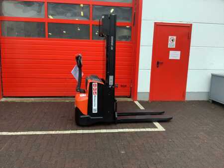 Pallet Stackers 2024  Toyota SWE120L (1) 