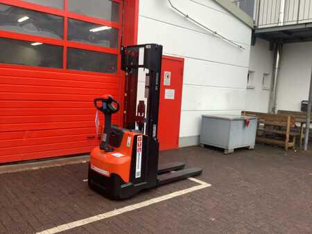 Pallet Stackers 2024  Toyota SWE120L (7) 