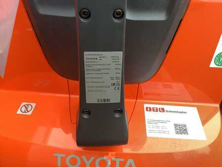 Magasemelésű béka 2024  Toyota SWE120L (9) 