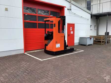 Reach Truck 2016  Toyota RRE140M (5)