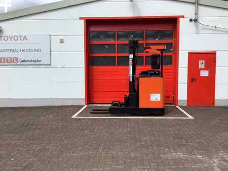 Reach Truck 2016  Toyota RRE140M (8)