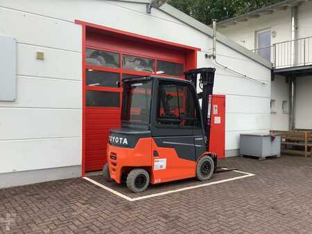 Elettrico 4 ruote 2024  Toyota 9FBM25T (5)