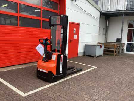 Stacker pedestre 2024  Toyota SWE120L (7)