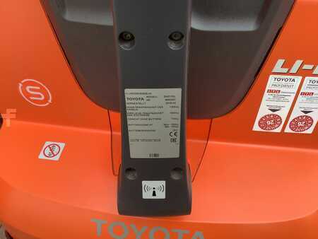 Apilador eléctrico 2019  Toyota SWE120L (8)