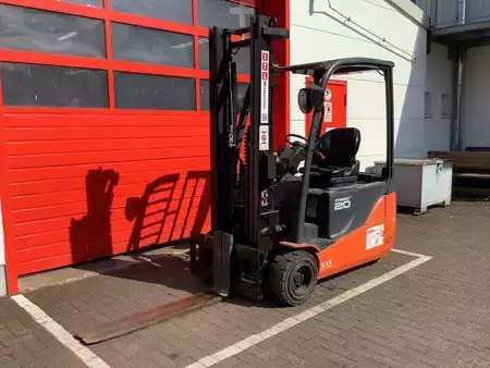 Eléctrico - 4 rodas 2017  Toyota 8FBE20T-Export (10)