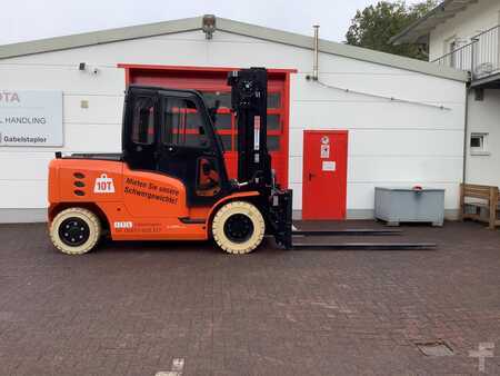 Elektro čtyřkolový VZV 2024 HC (Hangcha) CPD100-XC5-I (1)