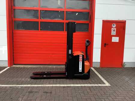 Stapelaars 2018  Toyota SWE120L (9)
