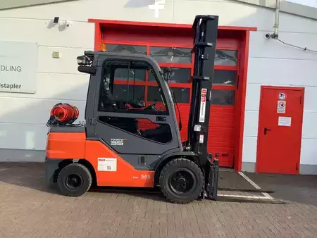 Treibgasstapler 2021 Toyota 06-8FGJ35F (1)