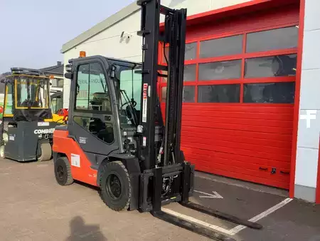 Treibgasstapler 2021 Toyota 06-8FGJ35F (3)