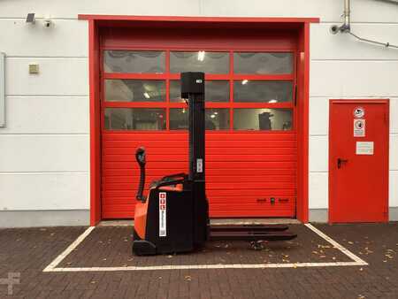 Hochhubwagen  Toyota SWE160L (2)