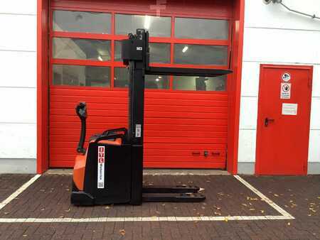 Hochhubwagen  Toyota SWE160L (3)