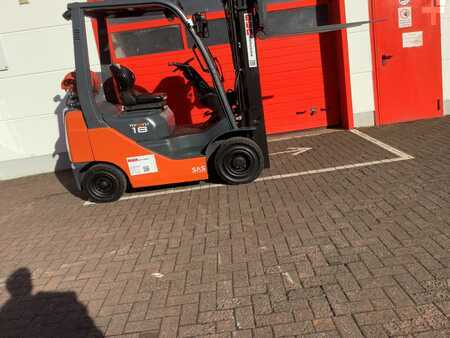 LPG VZV 2020  Toyota 02-8FGF18 (2)