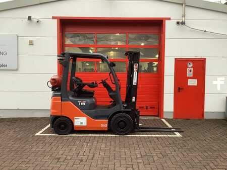 LPG VZV 2021  Toyota 02-8FGF18 (1)