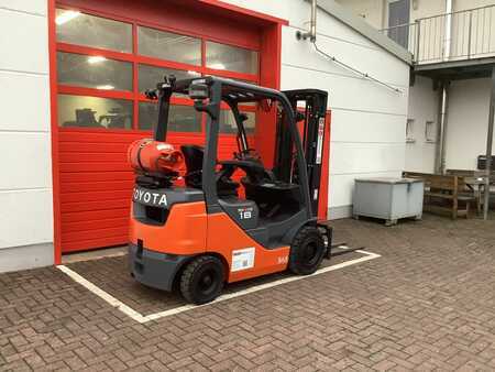 LPG VZV 2021  Toyota 02-8FGF18 (5)