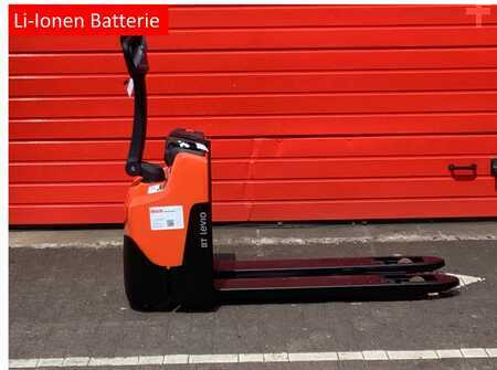 Transpallet elettrici 2025  Toyota LWI160 (1)