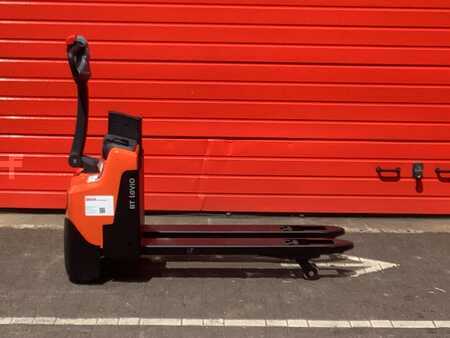Transpallet elettrici 2025  Toyota LWI160 (3)