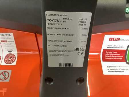 Transpallet elettrici 2025  Toyota LWI160 (7)