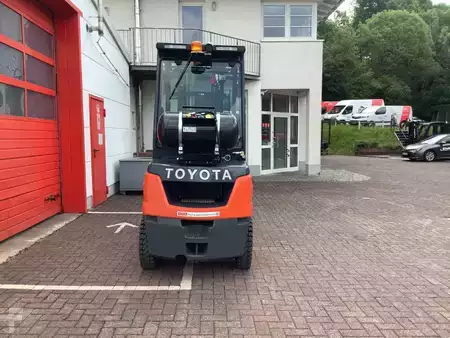Gasoltruck 2025  Toyota 06-8FG30F (7)