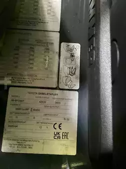 Treibgasstapler  Toyota 06-8FG30F (7)