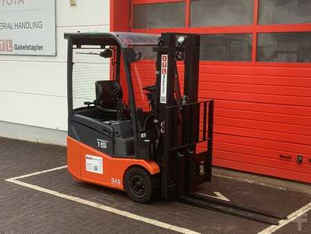 Chariots électriques à 3 roues 2015  Toyota 7FBEST15 (6)