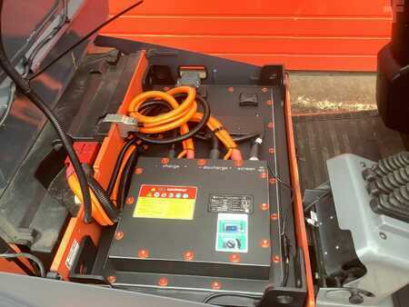 Chariots électriques à 3 roues 2015  Toyota 7FBEST15 (9)