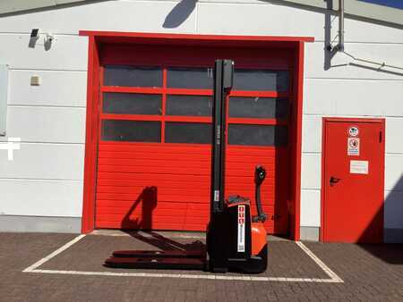 Hochhubwagen  Toyota SWE140 (8)