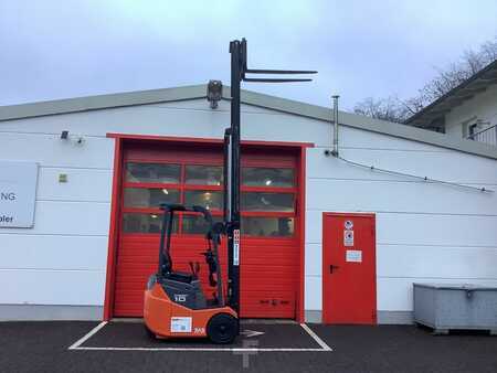 Elektromos 3 kerekű 2012  Toyota 7FBEST10 (3)