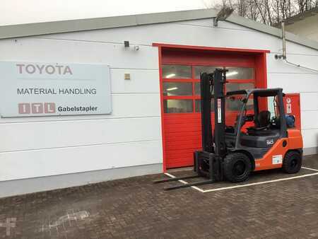 Treibgasstapler  Toyota 02-8FGF30 (4)