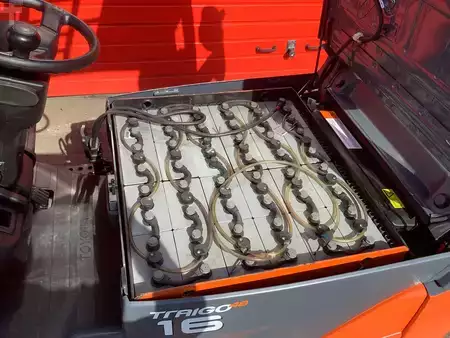 Chariots électriques à 3 roues 2018  Toyota 8FBE16T (9)