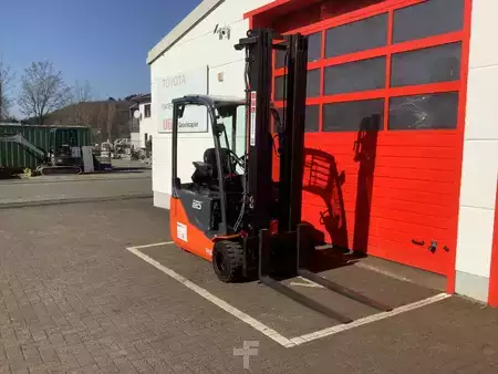 Elektro 3 Rad 2020  Toyota 8FBE20T (5)