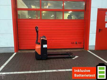 Niederhubwagen  Toyota LWE140 (1)