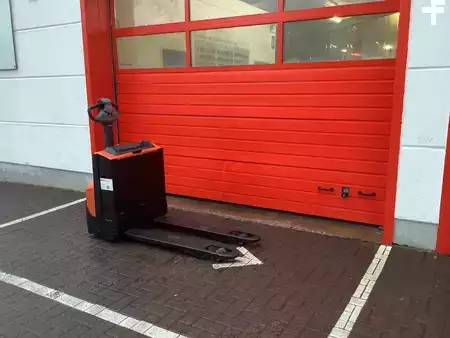 Niederhubwagen 2022 Toyota LWE140 (3)