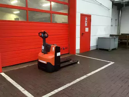 Niederhubwagen 2022 Toyota LWE140 (4)