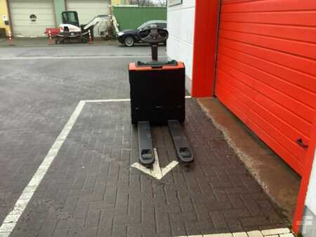 Niederhubwagen  Toyota LWE140 (5)