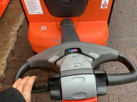 Niederhubwagen  Toyota LWE140 (9)