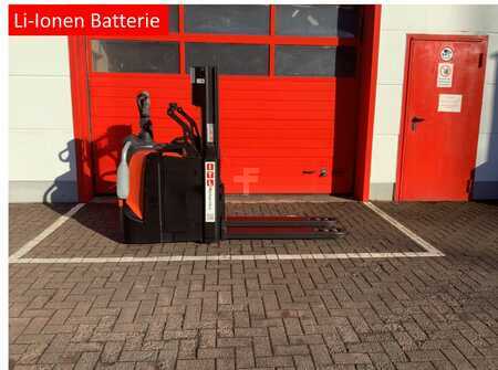 Hochhubwagen  Toyota SPE200D (1)