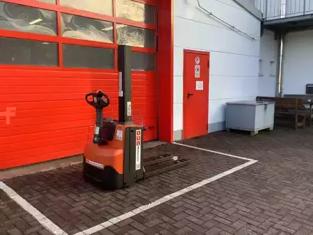 Hochhubwagen 2021 Toyota SWE080L (4)